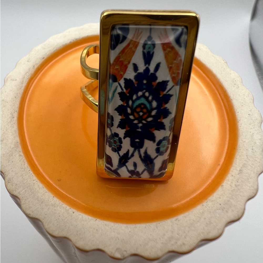 Elegant Rectangular Statement Rings - Classic Flo… - image 2